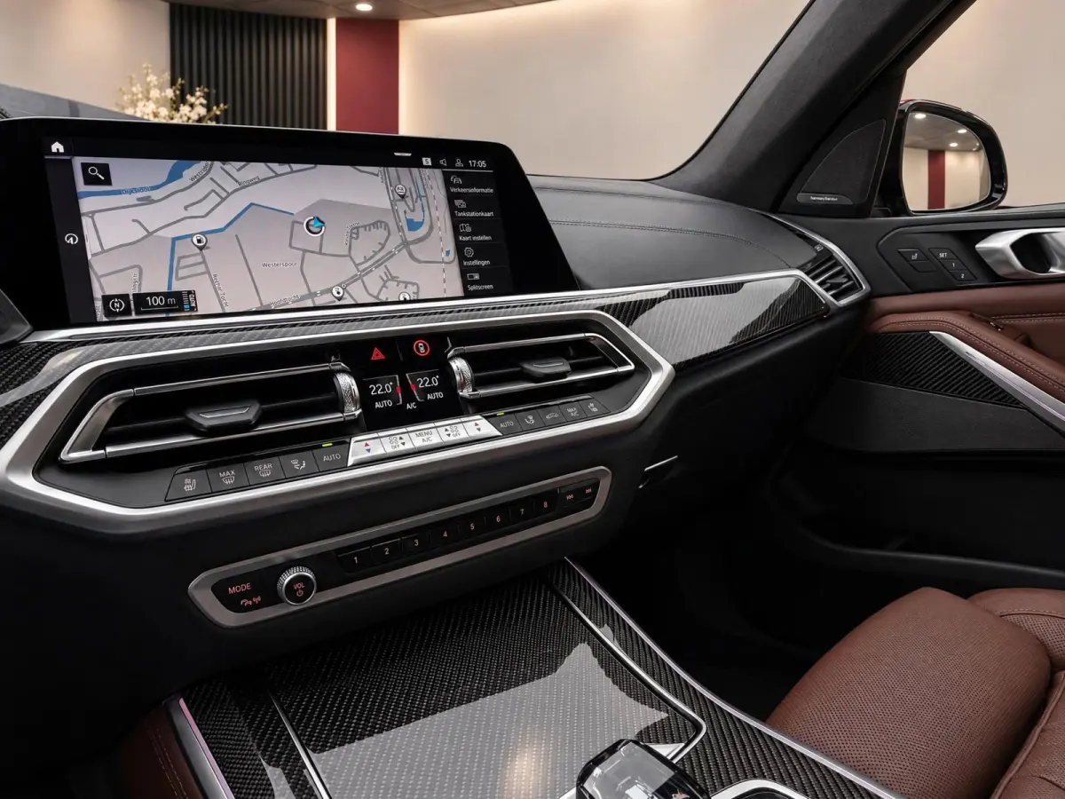 XDrive45e High Executive | M-Sport | Individual | Alcantara | Laser | Trekhaak | SOH 92% | BTW