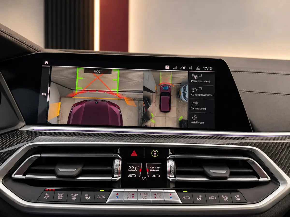 XDrive45e High Executive | M-Sport | Individual | Alcantara | Laser | Trekhaak | SOH 92% | BTW