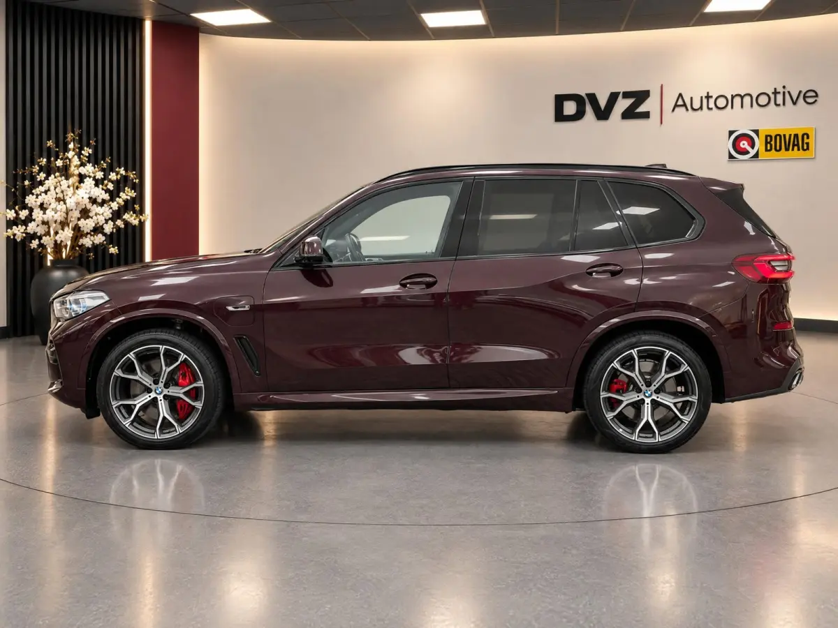 XDrive45e High Executive | M-Sport | Individual | Alcantara | Laser | Trekhaak | SOH 92% | BTW
