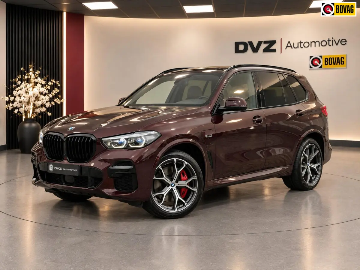 XDrive45e High Executive | M-Sport | Individual | Alcantara | Laser | Trekhaak | SOH 92% | BTW
