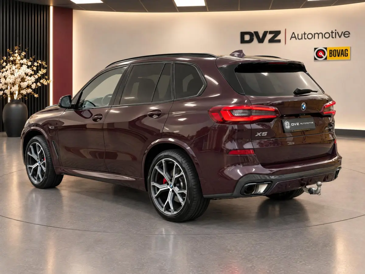 XDrive45e High Executive | M-Sport | Individual | Alcantara | Laser | Trekhaak | SOH 92% | BTW