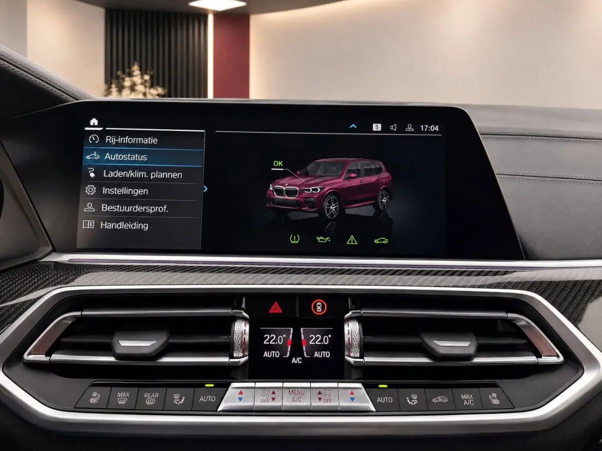 XDrive45e High Executive | M-Sport | Individual | Alcantara | Laser | Trekhaak | SOH 92% | BTW
