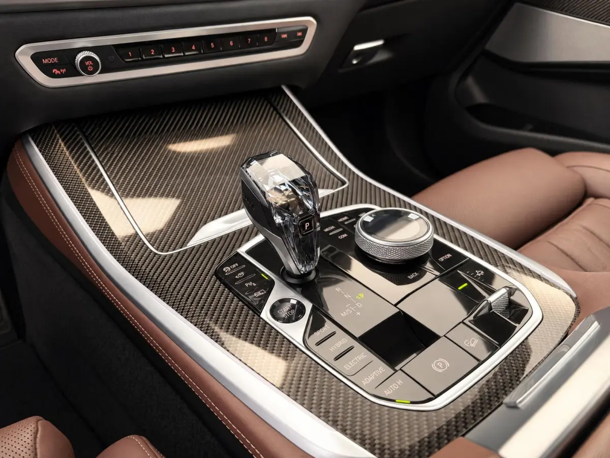 XDrive45e High Executive | M-Sport | Individual | Alcantara | Laser | Trekhaak | SOH 92% | BTW