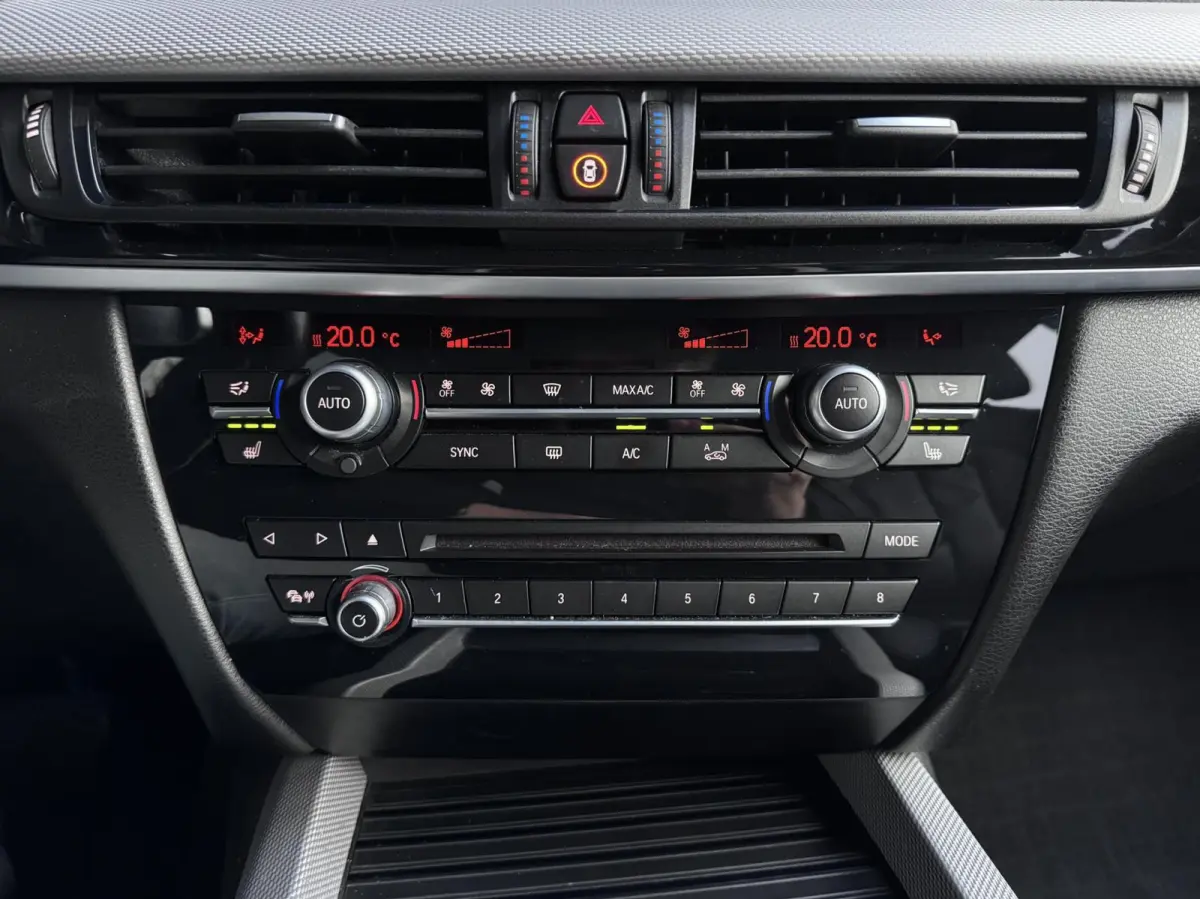 xDrive30d High Exe M Sport PANO|ELEK. HAAK|COMFORTSTOEL|CAMERA