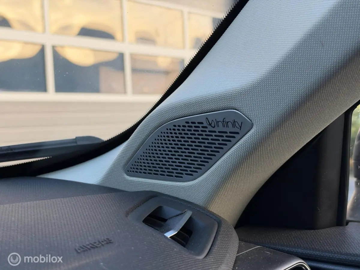 1.5 PHEV Black Pack|Pano|360|Keyless