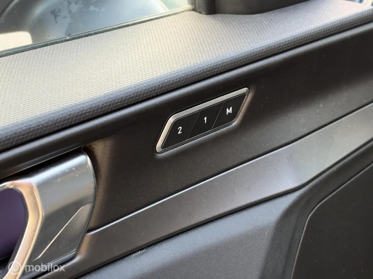 1.5 PHEV Black Pack|Pano|360|Keyless