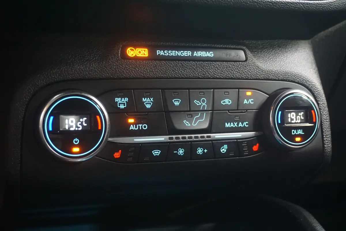 1.0 EcoBoost ST-Line Business Automaat | Winter Pakket | Climate Control | Camera |