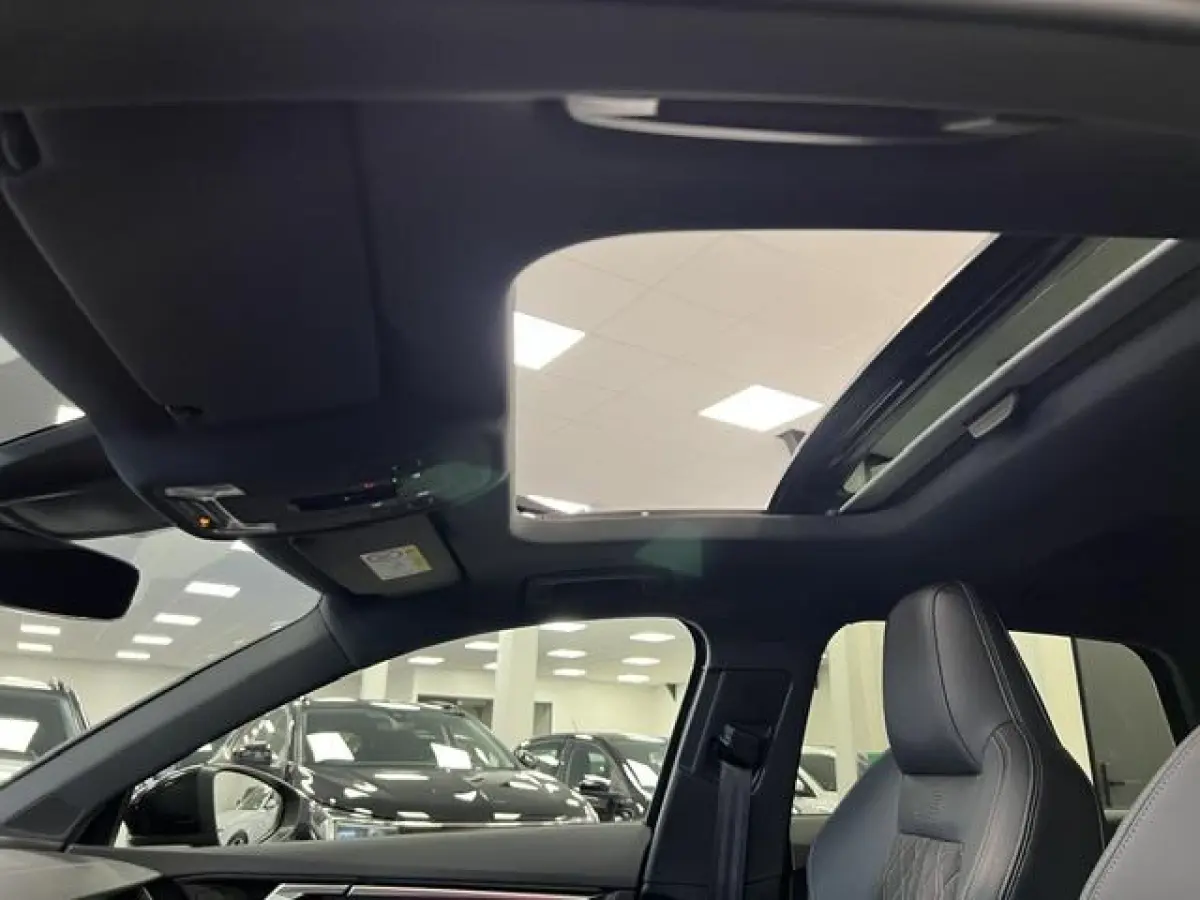 45 TFSI e S edition Competition PLUG-IN HYBRIDE / PANODAK / HARMAN KARDON /