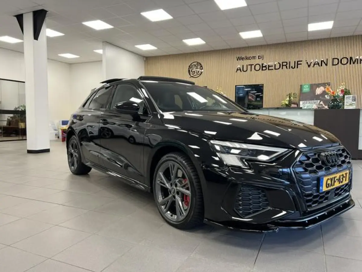 45 TFSI e S edition Competition PLUG-IN HYBRIDE / PANODAK / HARMAN KARDON /