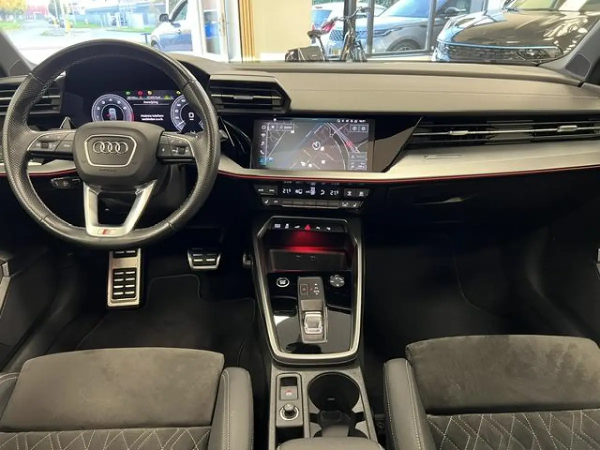 45 TFSI e S edition Competition PLUG-IN HYBRIDE / PANODAK / HARMAN KARDON /