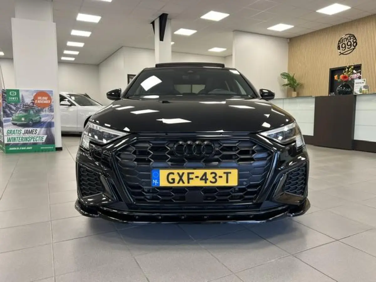 45 TFSI e S edition Competition PLUG-IN HYBRIDE / PANODAK / HARMAN KARDON /