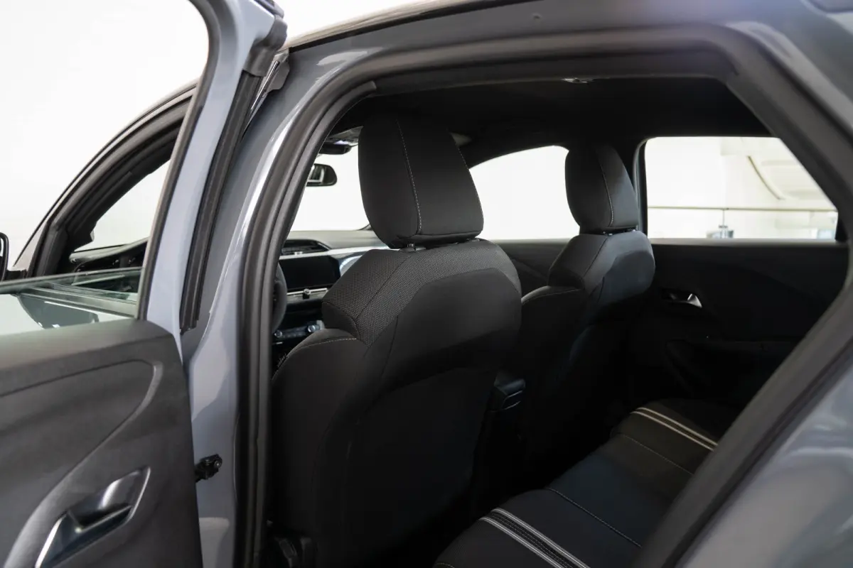 1.2 Turbo Hybrid GS | Camera | Parkeersensoren | Apple Carplay & Android Auto | Dodehoek Detectie | Elektrisch inklapbare Buitenspiegels |