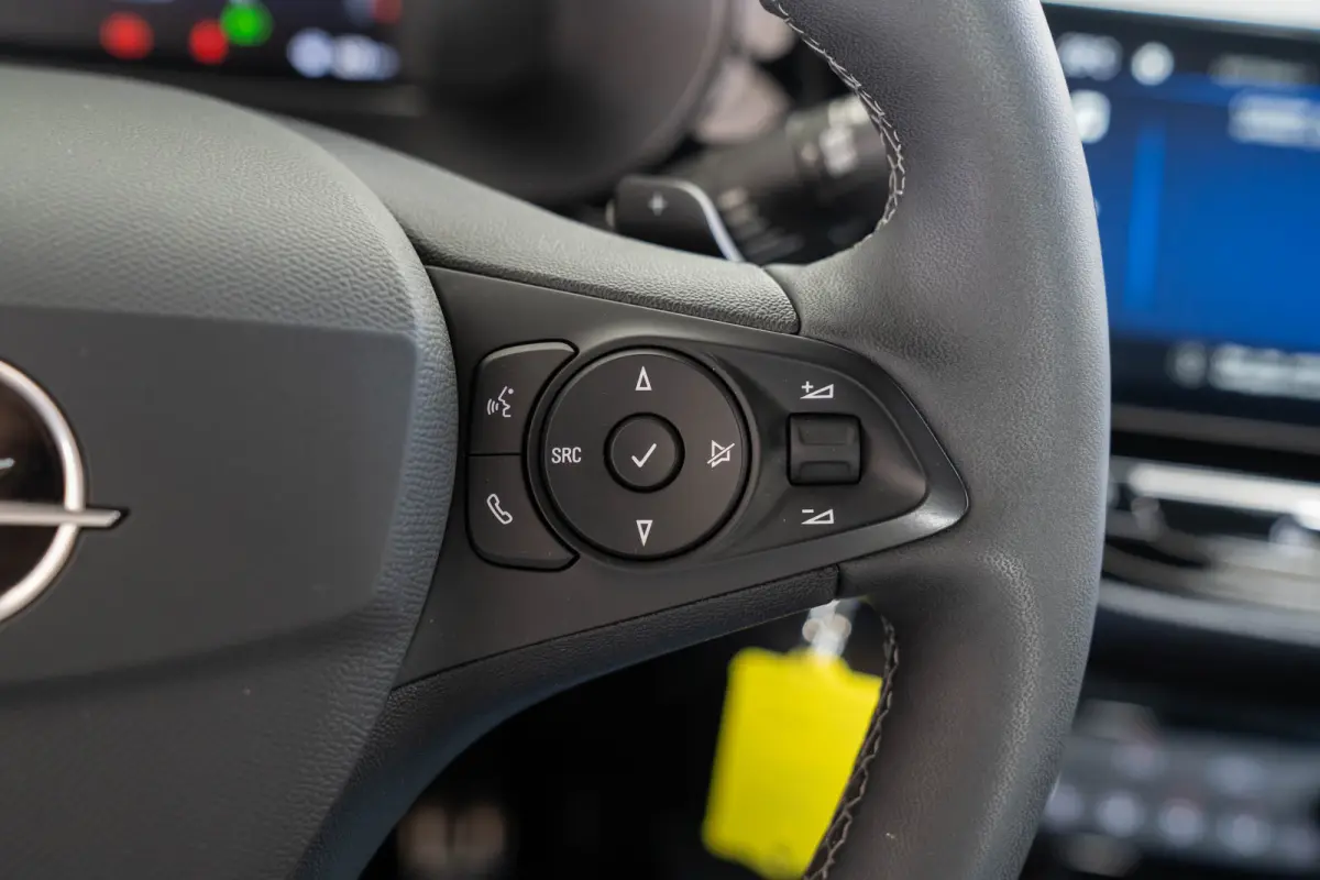 1.2 Turbo Hybrid GS | Camera | Parkeersensoren | Apple Carplay & Android Auto | Dodehoek Detectie | Elektrisch inklapbare Buitenspiegels |