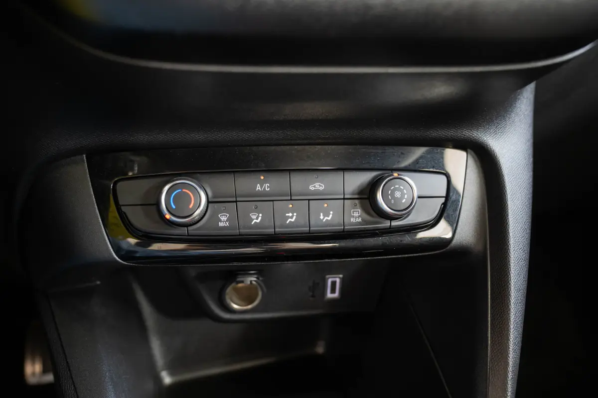 1.2 Turbo Hybrid GS | Camera | Parkeersensoren | Apple Carplay & Android Auto | Dodehoek Detectie | Elektrisch inklapbare Buitenspiegels |