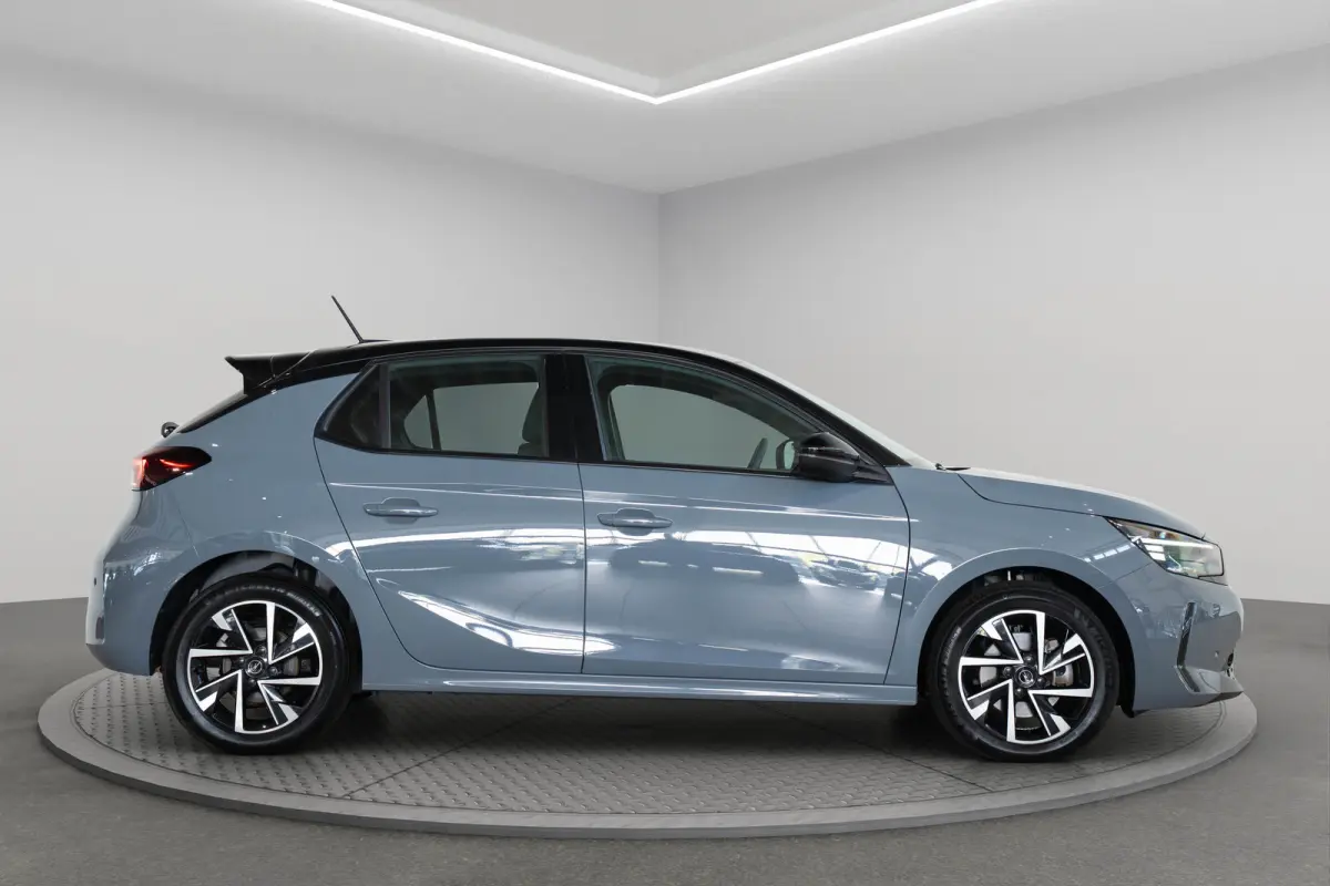 1.2 Turbo Hybrid GS | Camera | Parkeersensoren | Apple Carplay & Android Auto | Dodehoek Detectie | Elektrisch inklapbare Buitenspiegels |