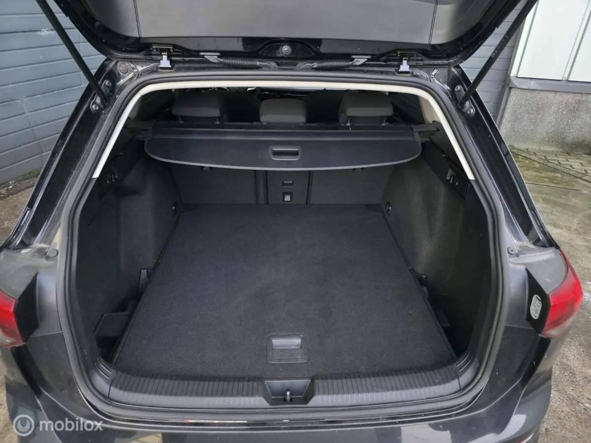1.5 eTSI / Alcantara / Cam. / Carpl.