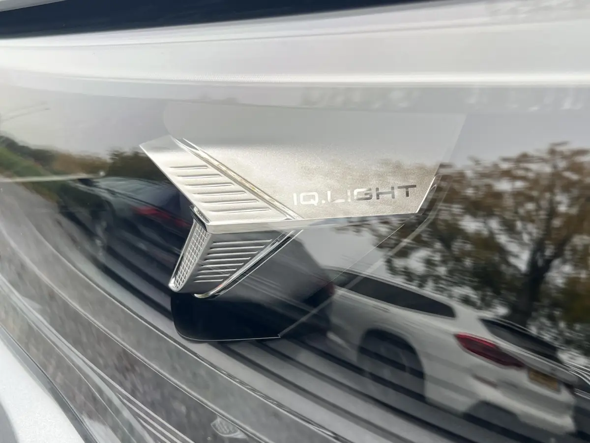 Hybrid 272pk R-Line Blackstyle (Pano,Trekhaak,360,IQ)