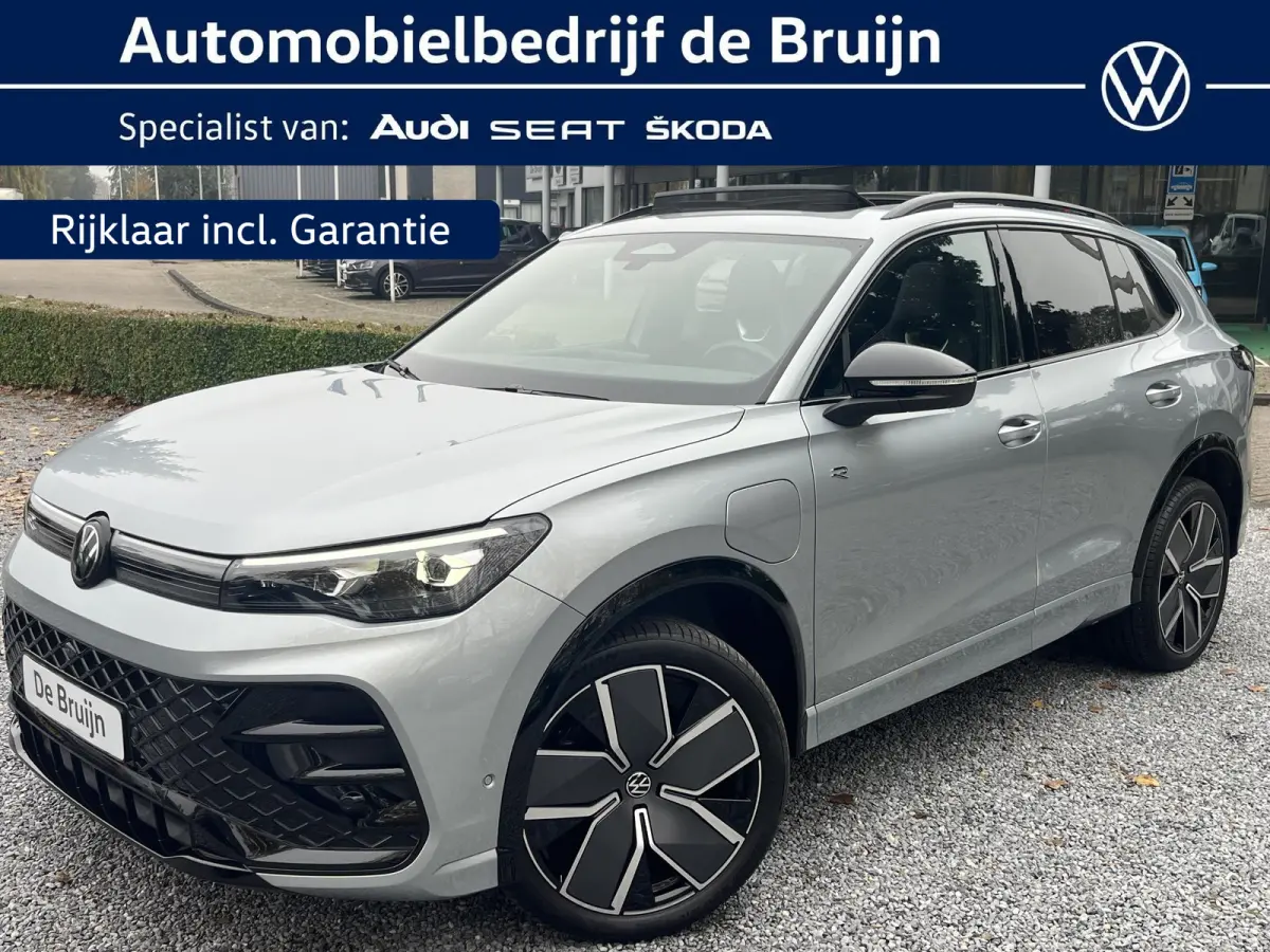 Hybrid 272pk R-Line Blackstyle (Pano,Trekhaak,360,IQ)