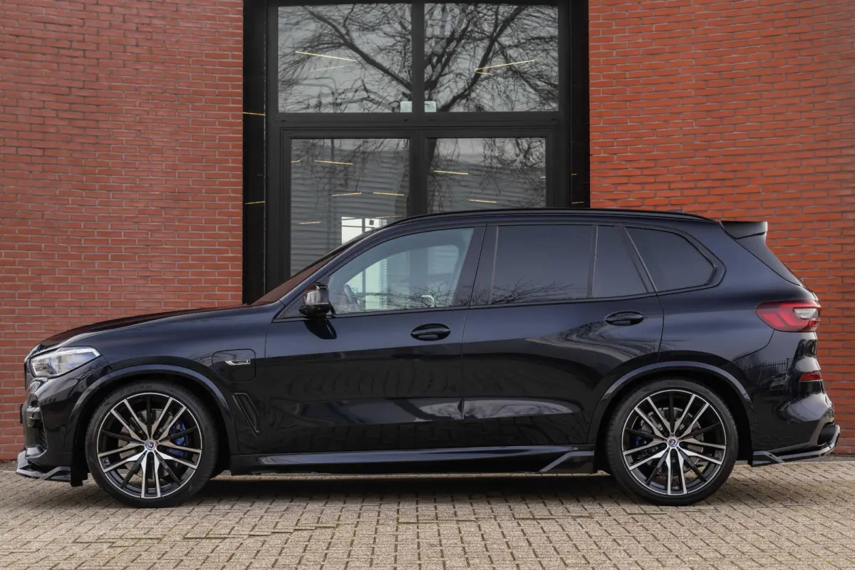 xDrive45e M-Sport Pano Laser Sportuitlaat kleppen