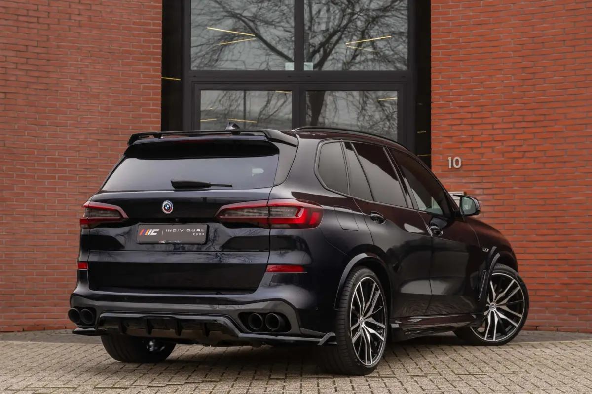 xDrive45e M-Sport Pano Laser Sportuitlaat kleppen