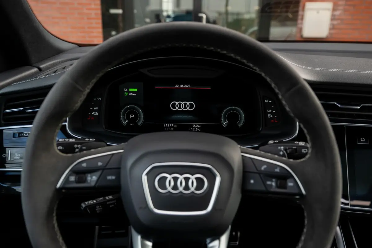60 TFSI e quattro S Competition Audi Exclusive