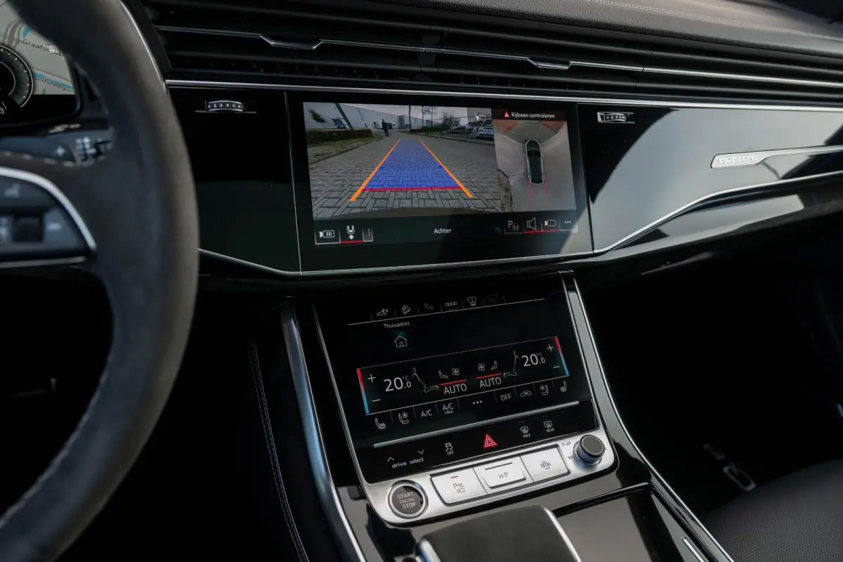 60 TFSI e quattro S Competition Audi Exclusive