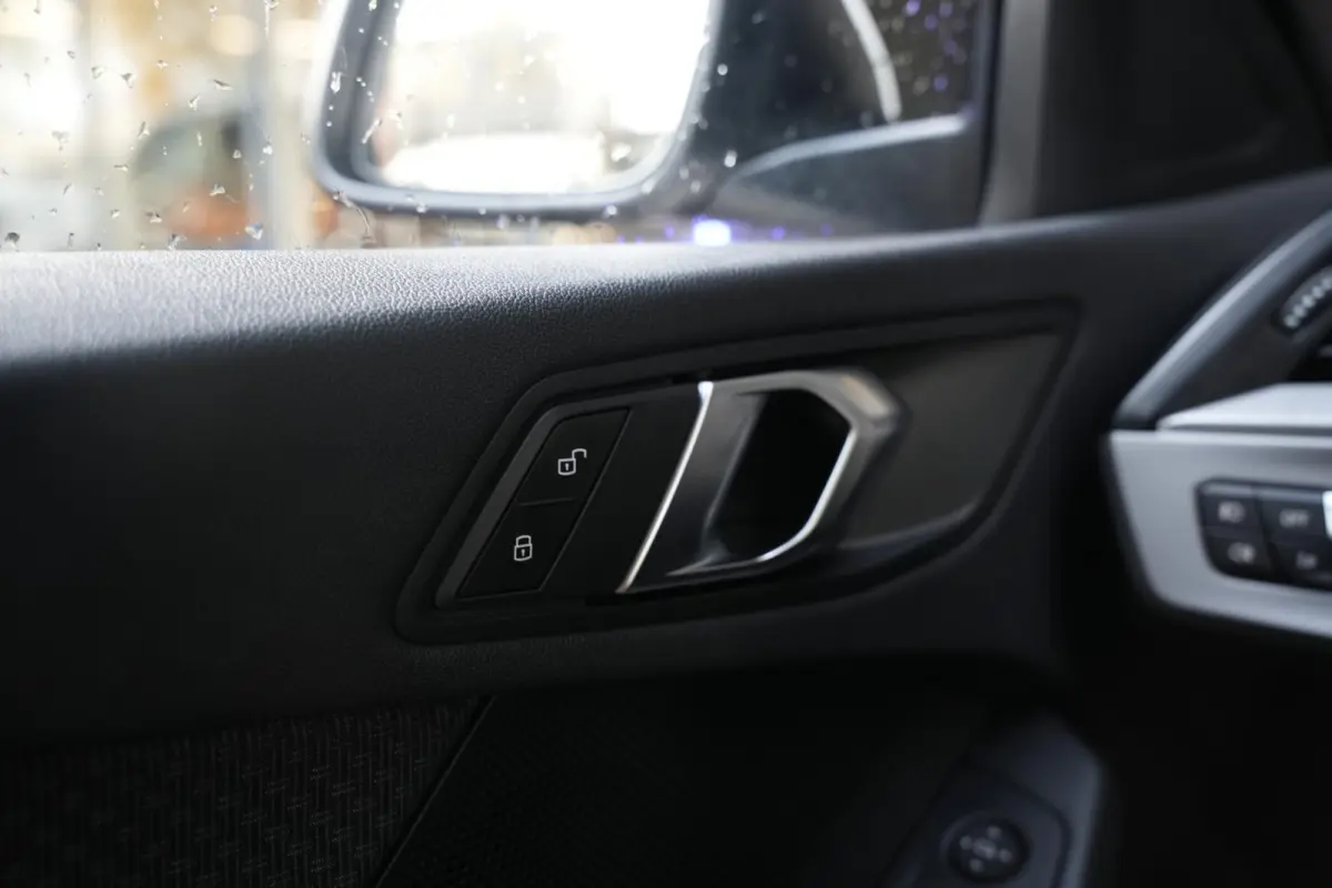 118d High Executive Automaat Led Stoelverwarming