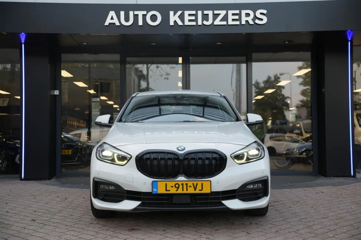 118d High Executive Automaat Led Stoelverwarming