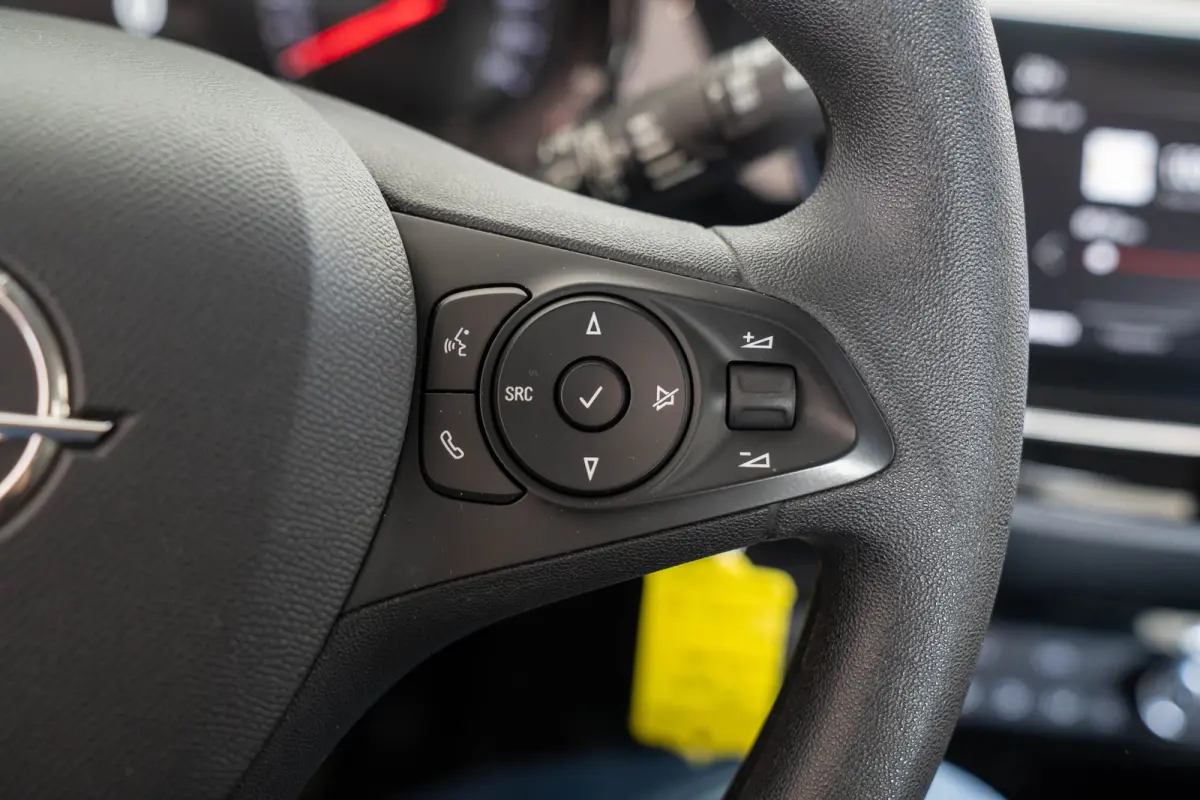 1.2 Edition | Parkeersensoren | Apple Carplay & Android Auto | Cruise Controle | Bluetooth | Lichtmetalen velgen |