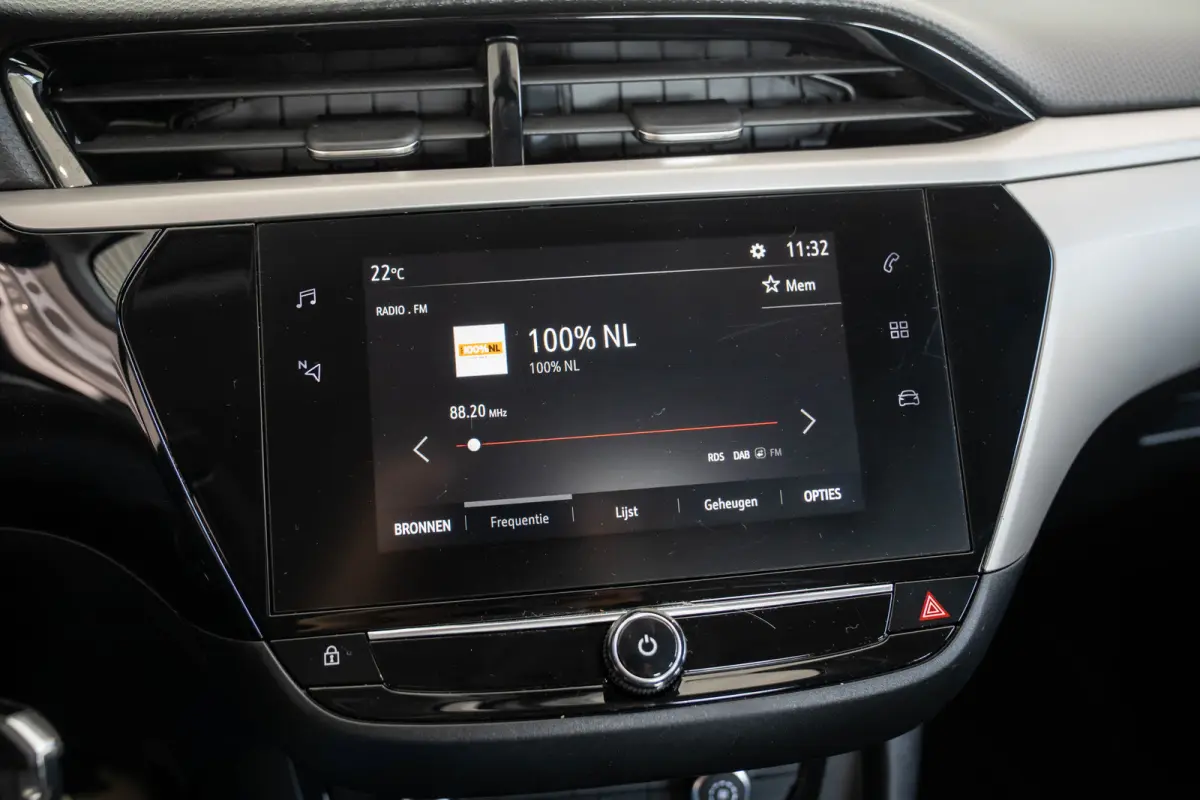 1.2 Edition | Parkeersensoren | Apple Carplay & Android Auto | Cruise Controle | Bluetooth | Lichtmetalen velgen |