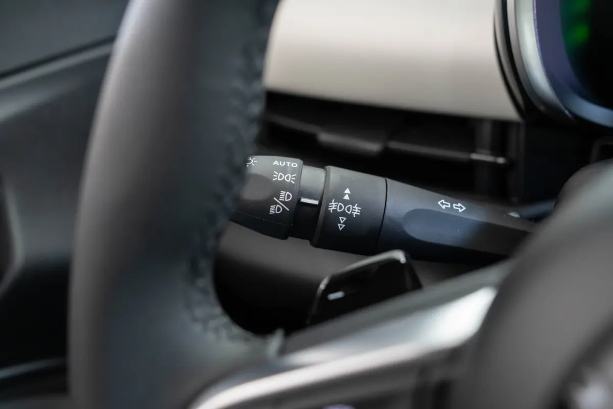 1.2 Hybrid 145PK La Prima | Tot 8 Jaar Garantie | Camera | Parkeersensoren | Navigatie | Elektrische Achterklep | Stoelverwarming |