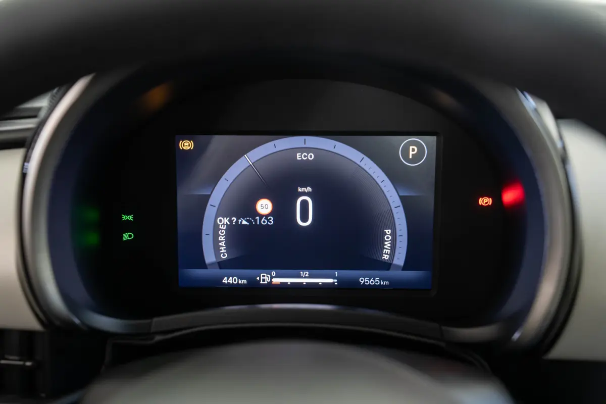 1.2 Hybrid 145PK La Prima | Tot 8 Jaar Garantie | Camera | Parkeersensoren | Navigatie | Elektrische Achterklep | Stoelverwarming |