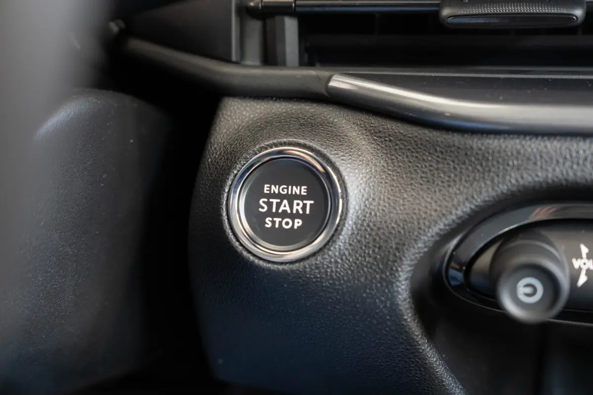 1.2 Hybrid 145PK La Prima | Tot 8 Jaar Garantie | Camera | Parkeersensoren | Navigatie | Elektrische Achterklep | Stoelverwarming |
