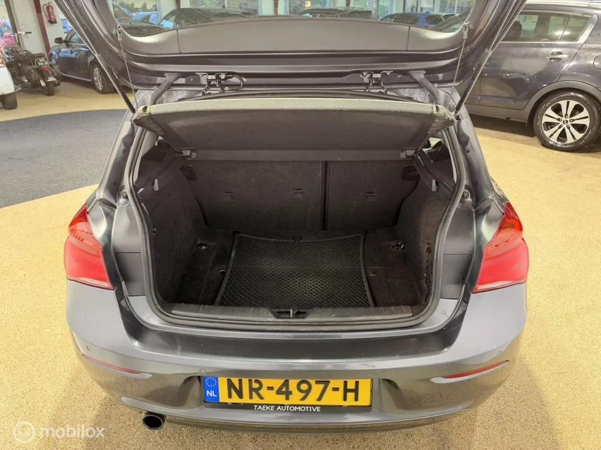 118i Corporate Lease AUT/CLIMA/CRUISE/NAP/APK