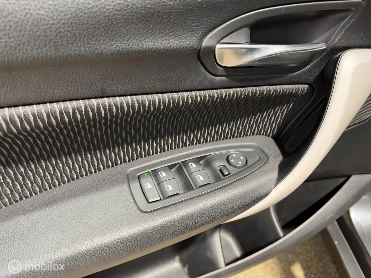 118i Corporate Lease AUT/CLIMA/CRUISE/NAP/APK