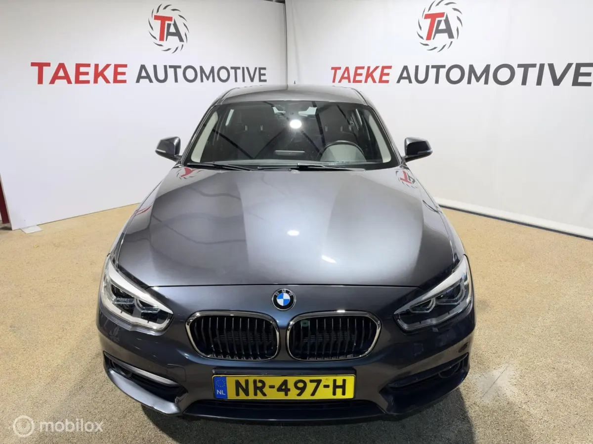 118i Corporate Lease AUT/CLIMA/CRUISE/NAP/APK