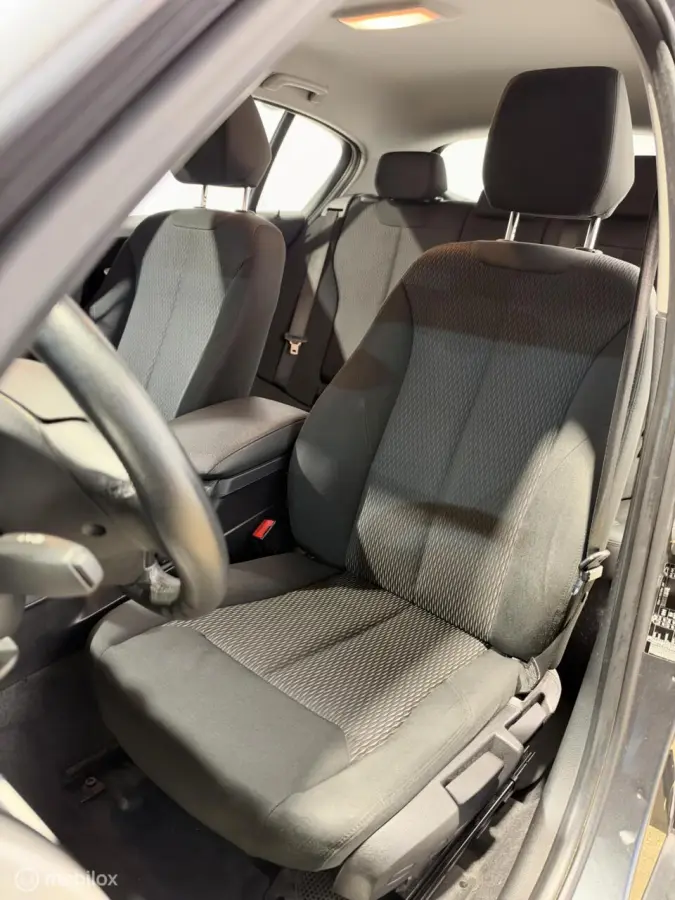 118i Corporate Lease AUT/CLIMA/CRUISE/NAP/APK