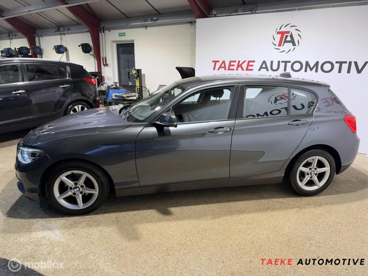 118i Corporate Lease AUT/CLIMA/CRUISE/NAP/APK