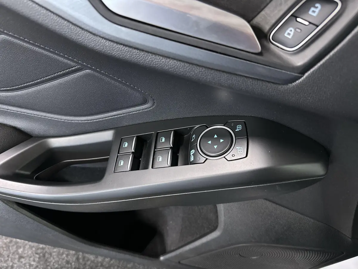 1.5 EcoBoost Active Business Automaat | Trekhaak