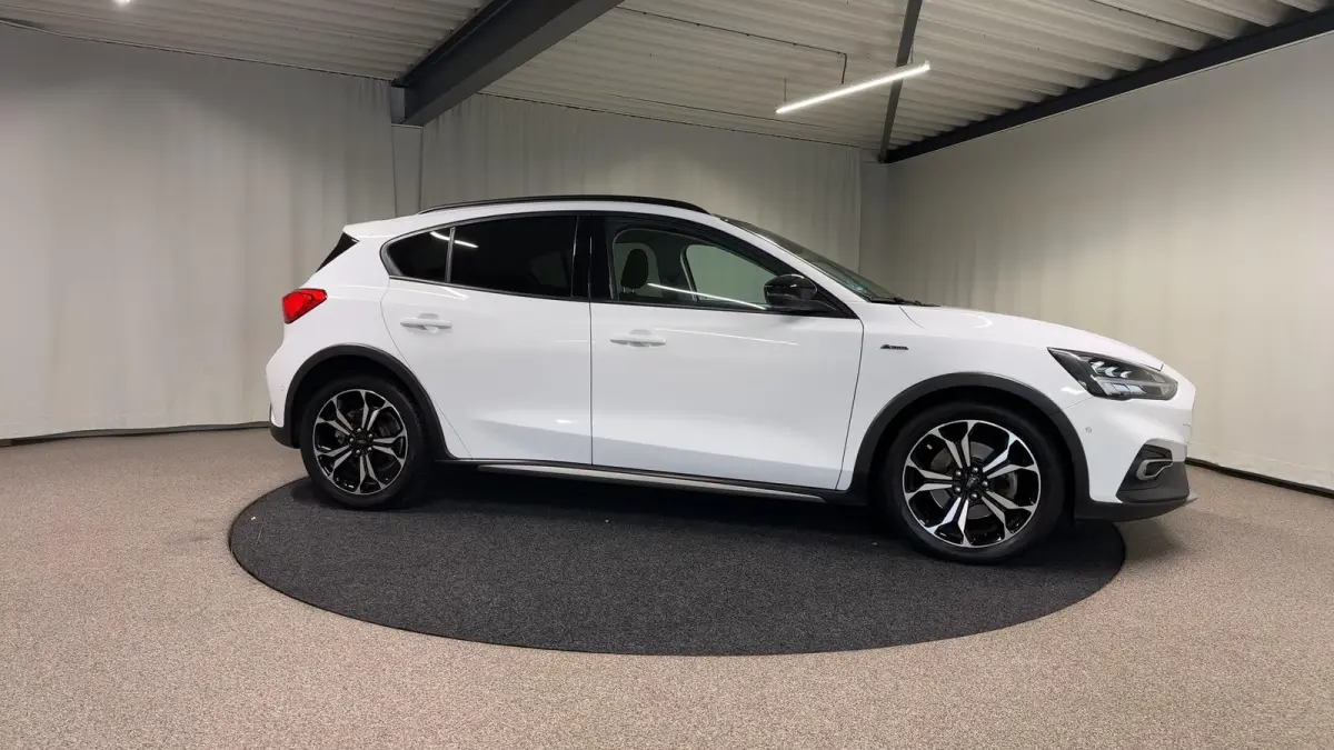 1.5 EcoBoost Active Business Automaat | Trekhaak