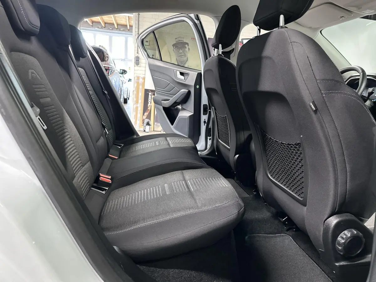 1.5 EcoBoost Active Business Automaat | Trekhaak