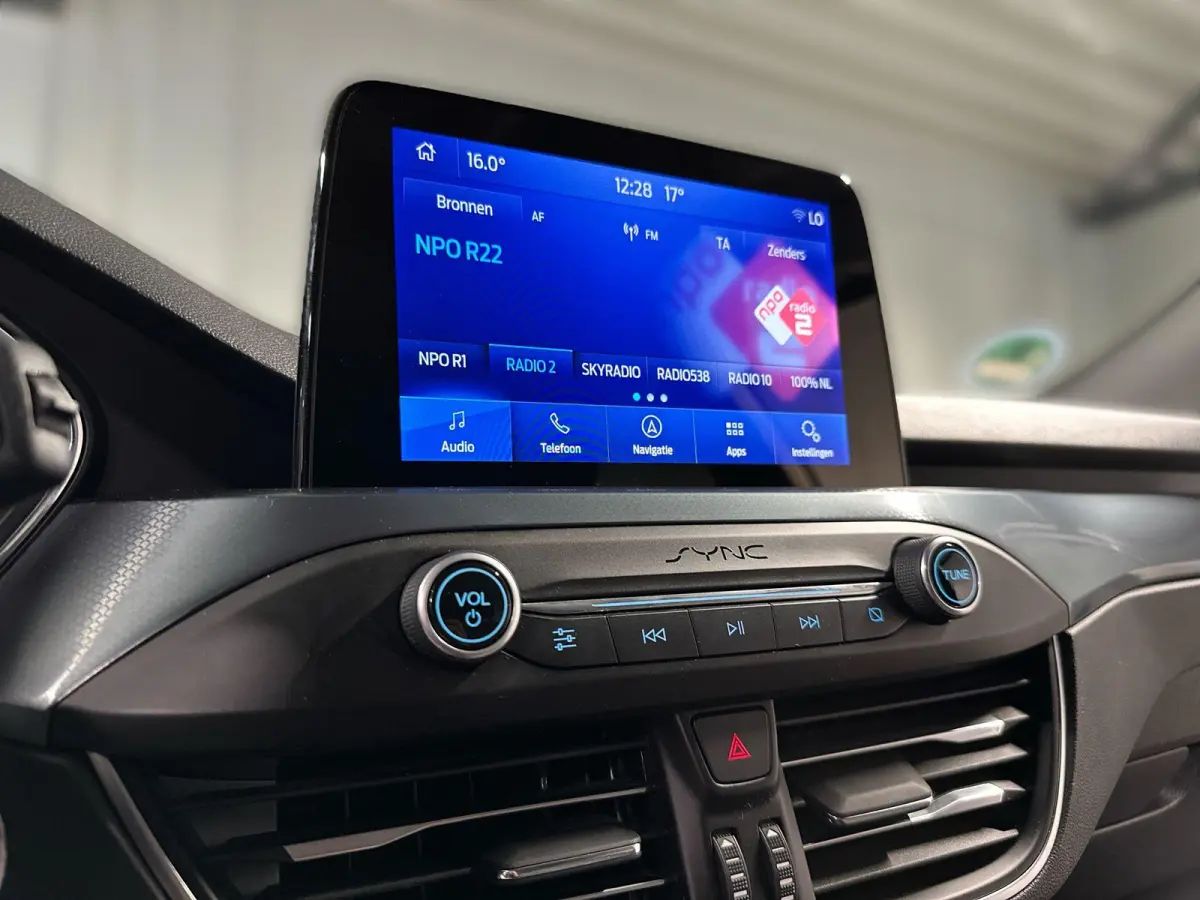 1.5 EcoBoost Active Business Automaat | Trekhaak