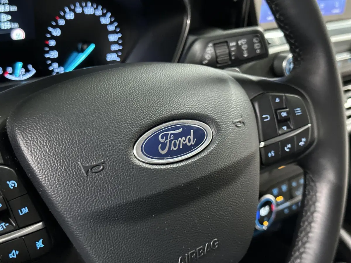 1.5 EcoBoost Active Business Automaat | Trekhaak
