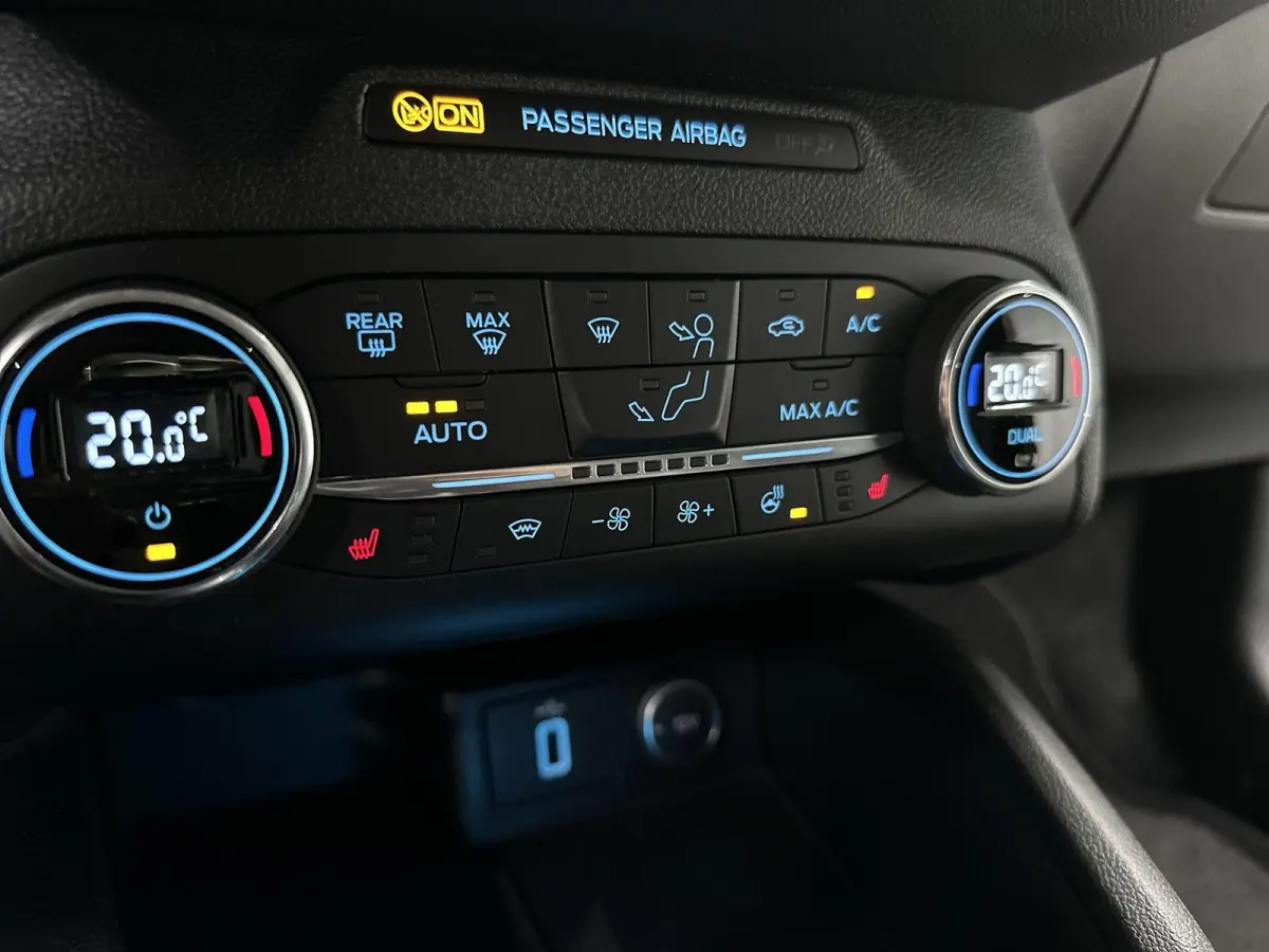 1.5 EcoBoost Active Business Automaat | Trekhaak