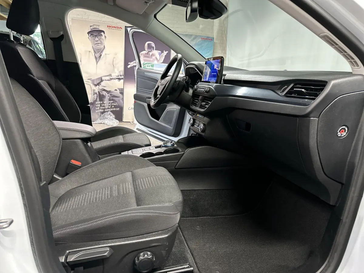 1.5 EcoBoost Active Business Automaat | Trekhaak