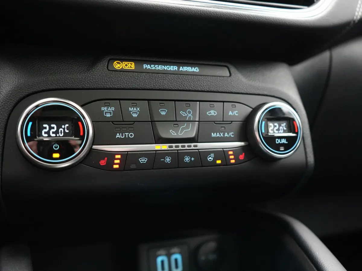 2.5 PHEV Vignale 225pk Dealer O.H. | Trekhaak Af Fabriek | Panodak | Adaptive Cruise | Head Up | Bang & Olufsen | 360 Camera | Lederen Sportstoelen Memory & Verwarmd | Keyless | BLIS | Apple