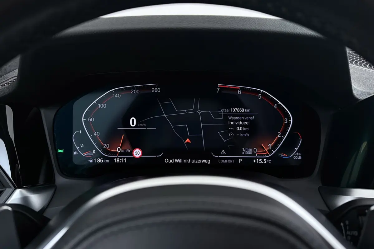320i High Executive Edition | M-Sport | Org NL | Leer | Sportstoelen | CarPlay | Stoelverwarming | Digital Cockpit |