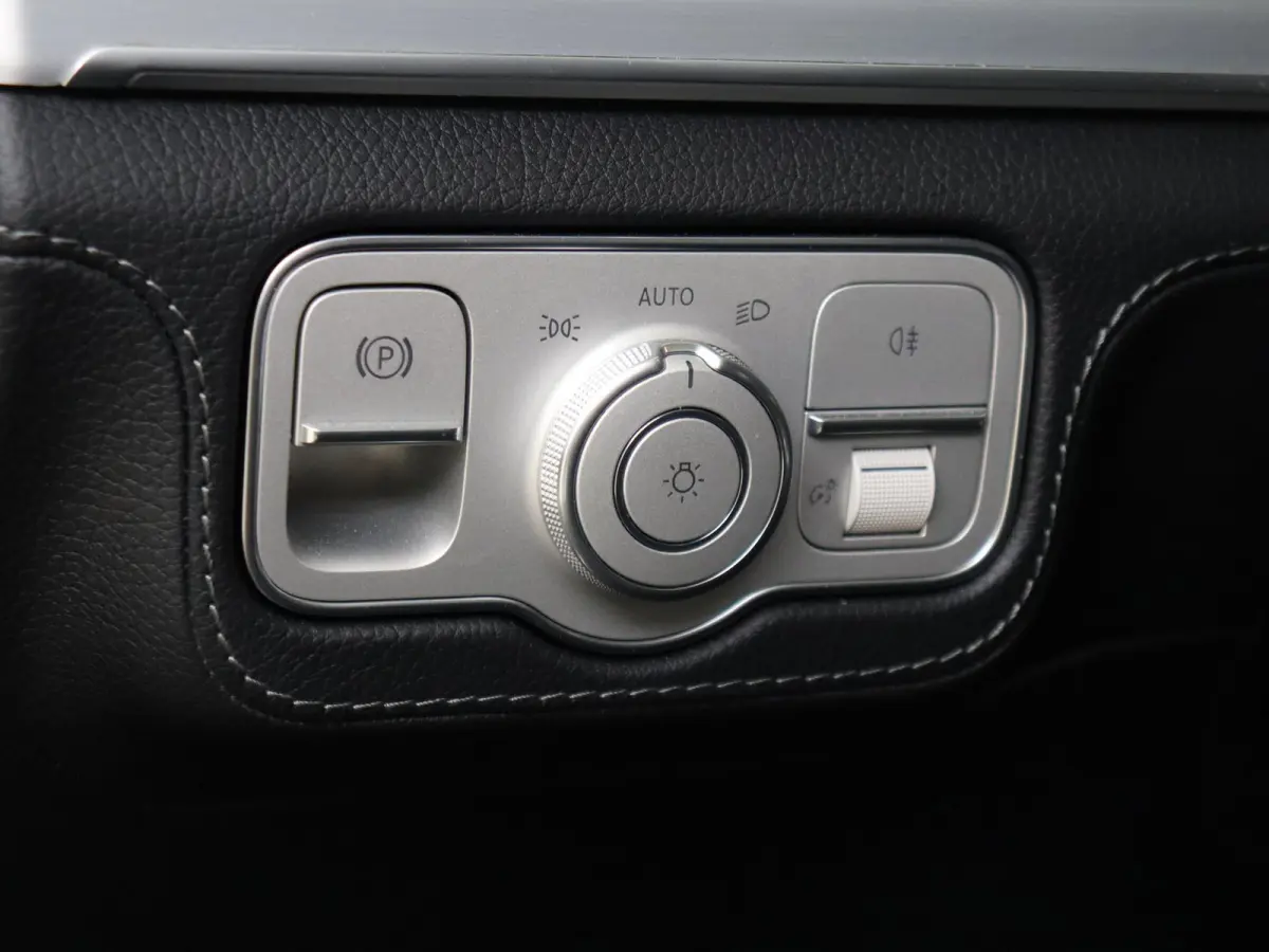400 e 4MATIC Sport Edition Premium pakket /Panoramadak /HUD /Burmester /360 Camera /Memory /Stoelventilatie