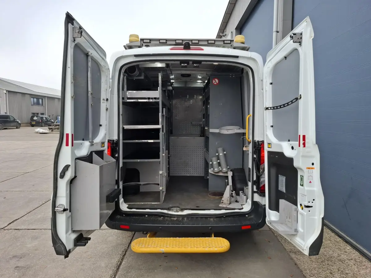 330 2.0 TDCI L2H2 Trend AIRCO / CRUISE CONTROLE / L2H2 / KASTEN INRICHTING / EURO 6