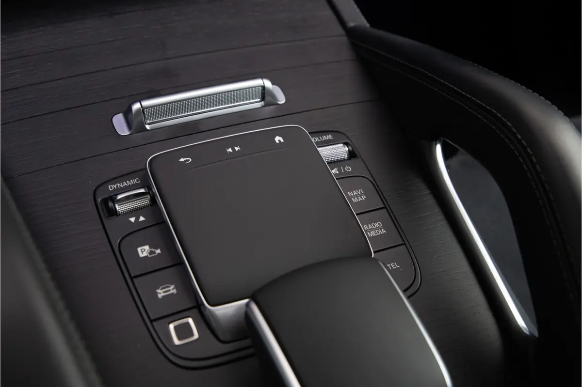 AMG 53 Hybrid 4MATIC+ Premium Plus, Massage, Distronic, Head-up, Nappaleder, 2026
